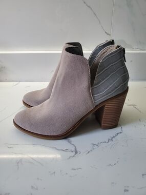 DV8 Shai Gray Heeled Boots us7.5